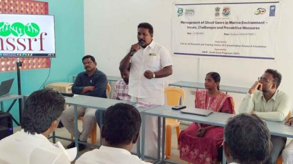 training-workshop-for-fishermen-on-measures-to-prevent-plastic-pollution-in-sea