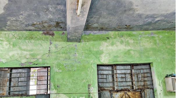 rainwater-leaking-into-the-classroom-in-salaigramam