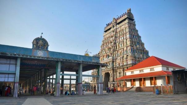 devotees-should-not-be-prevented-from-visiting-chidambaram-temple-kanakasabha-high-court-orders