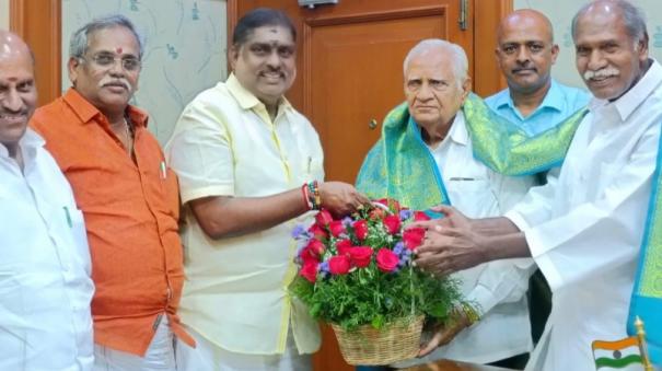 pm-elder-brother-arrives-on-puducherry-meeting-with-cm-on-the-legislative-assembly-darshan-at-temples