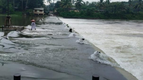 continuous-rain-on-kanyakumari-kuzhithura-river-floods