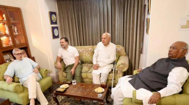 rahul-visits-kashmir-meets-farooq-abdullah-congress-nc-alliance-election