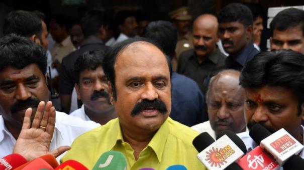 election-commission-should-not-accept-the-resolutions-of-the-admk-working-committee-meeting