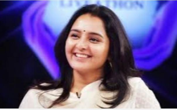 actress-manju-warrier-receive-a-case-for-compensation-of-rs-5-75-crore