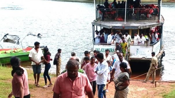 tourist-arrivals-to-thekkady-increase-due-to-continuous-holidays