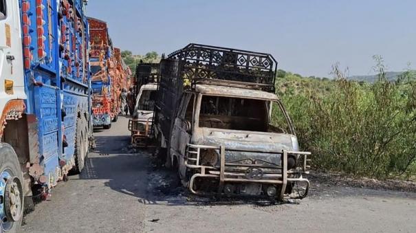 23-killed-in-pakistan-bus-attack-gunmen-identified-passengers-shot-them