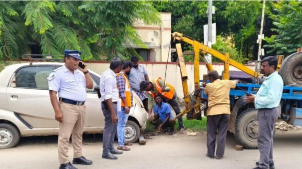 removal-of-3000-vehicles-lying-unattended-on-chennai-city-roads