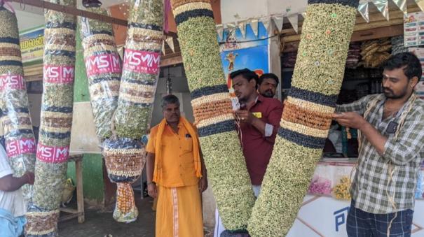 mega-garland-of-dry-fruits-for-koil-kodai-festival-on-nagercoil