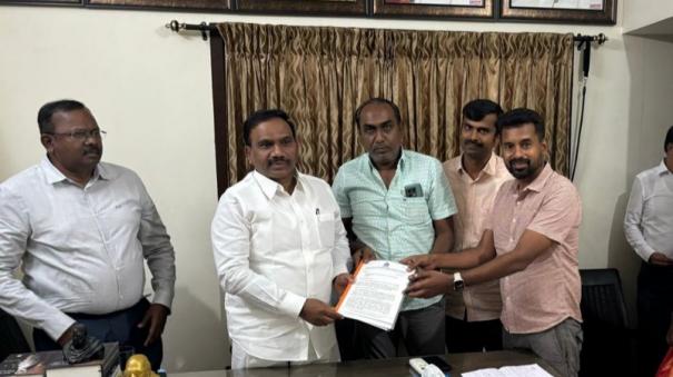 textile-industrial-association-members-met-nilgiri-mp-a-raja