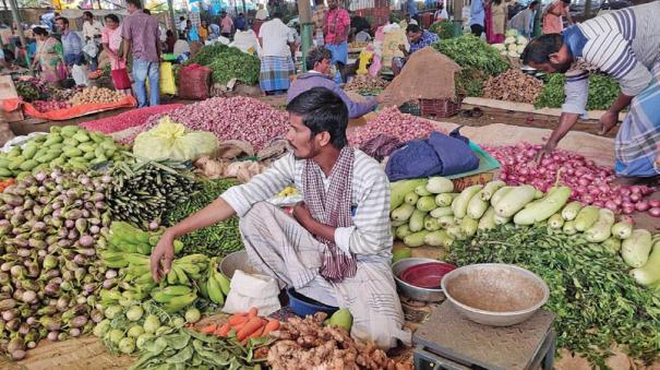 2-floor-weekly-market-is-set-up-in-kodaikanal