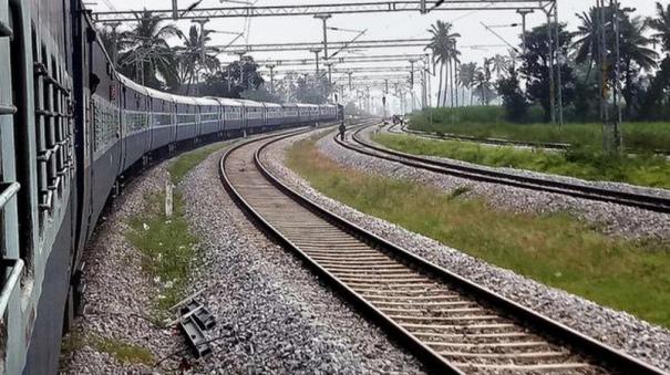 couple-son-killed-after-being-hit-by-train-while-making-reel-in-up