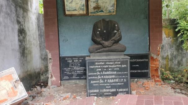 tension-over-the-destruction-of-the-statue-of-gandhi-near-kuzhithurai