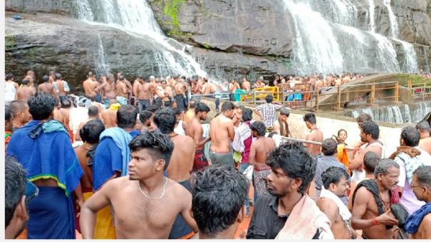 low-water-flow-in-courtalam-waterfalls