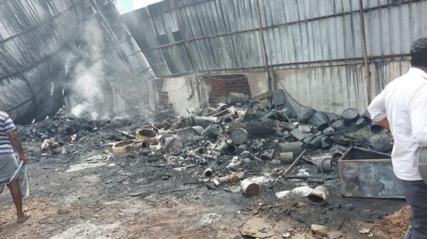 fire-breaks-out-on-iron-godown-near-vandalur-goods-worth-several-lakhs-damaged