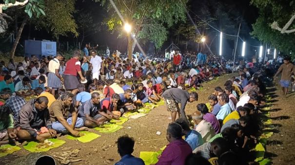 puratasi-festival-at-ayyampalayam-sadayiandi-temple-midnight-curry-feast-with-men-only