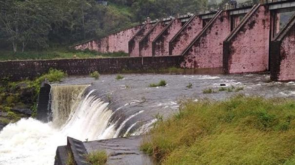 crisis-for-tamil-nadu-officials-to-go-to-periyar-dam-irrigation-farmers-association-condemns