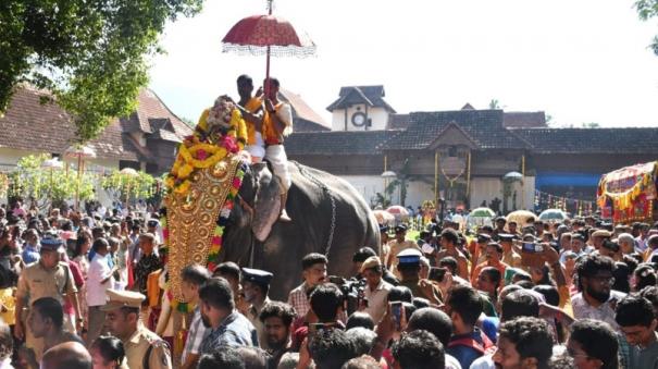 3-swami-idols-depart-from-padmanabhapuram-palace-for-thiruvananthapuram-navratri-festival