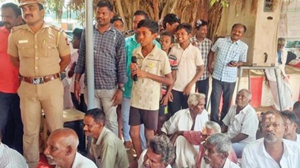 children-who-spoke-their-demands-in-the-village-council-meeting