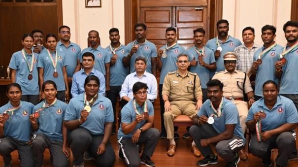 all-india-weight-lifting-competition-for-police-department-14-medals-for-tamil-nadu