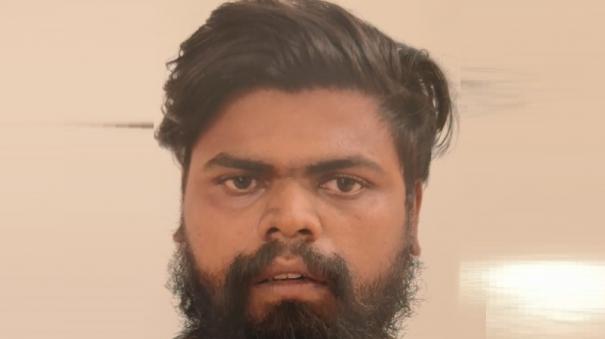 arumbakkam-man-arrested-for-stealing-i-phone