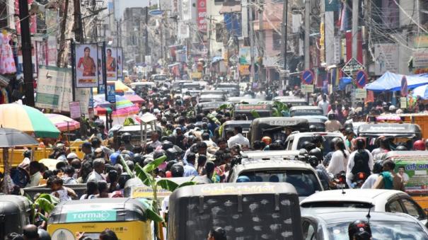 diwali-shopping-at-madurai-with-full-public-crowd