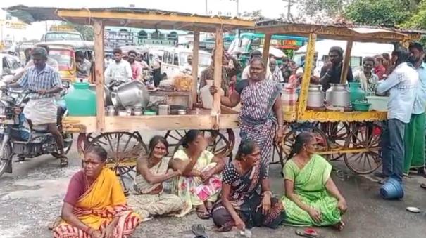 removal-of-roadside-trolleys-on-ulundurpet-women-picket-road