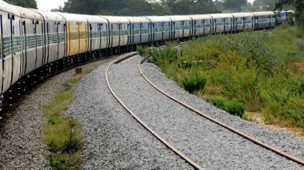 high-tension-wire-found-on-uttarakhand-rail-track-major-train-accident-averted