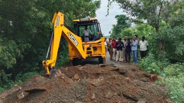 the-land-belonging-to-the-vennaimalai-temple-has-been-dug-up-to-make-the-road-unusable