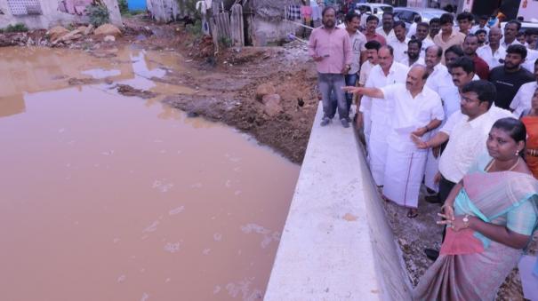 construction-of-closed-canal-at-muvarasanpattu-lake-for-3-km-at-rs-33-crore-minister-review