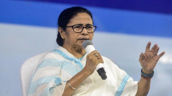 chief-minister-mamata-talks-to-doctors-on-indefinite-fast