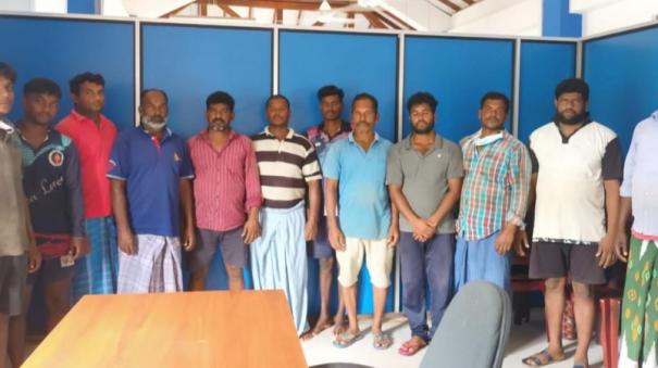 12-nagai-fishermen-arrested-at-gunpoint