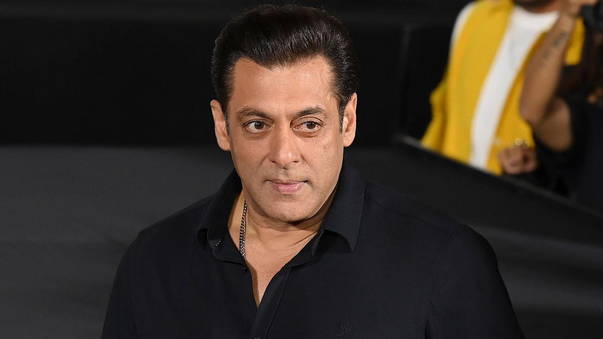 baba-siddique-son-salman-khan-receive-death-threats-20-year-old-arrested