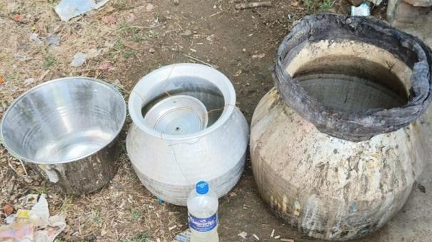 3-people-arrested-for-brewing-illicit-liquor-near-sivakasi