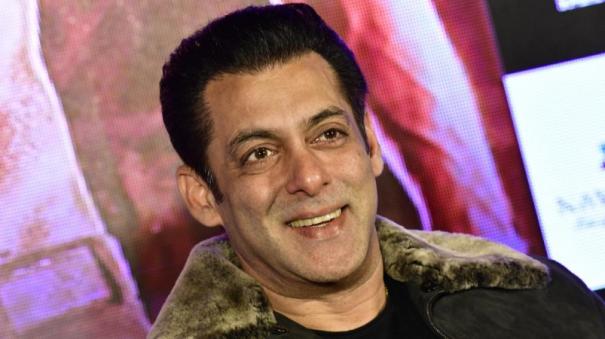 apologise-at-temple-or-pay-rs5-crore-salman-khan-gets-fresh-threat