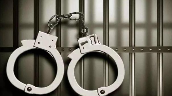 woman-arrested-for-stealing-rs-5-lakh