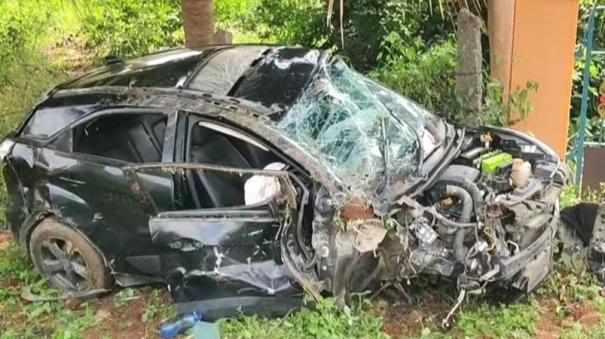 car-accident-near-periyakulam-while-returning-from-sabarimala-5-injured