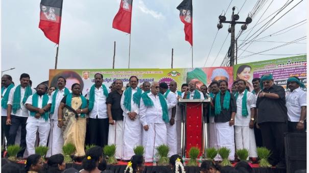 aiadmk-protest-near-tambaram