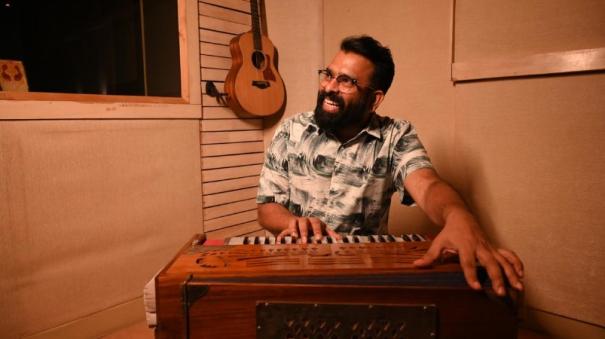 santhosh-narayanan-to-score-music-for-bollywood