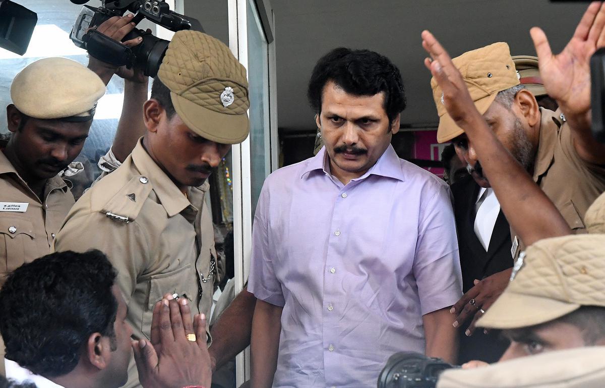 அமலாக்கத் துறை ஆதாரங்களில் முன்னுக்குப் பின் முரண்... செந்தில் பாலாஜி தரப்பு வாதம்! | Senthil balaji side is ready to accept the conditions imposed by the court - kamadenu tamil